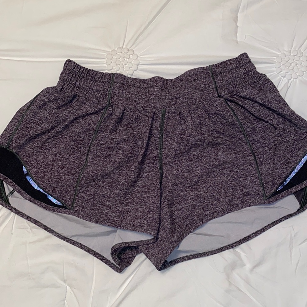 Lululemon Hotty Hot Shorts 2.5